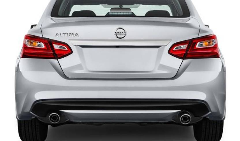 Car image image 3