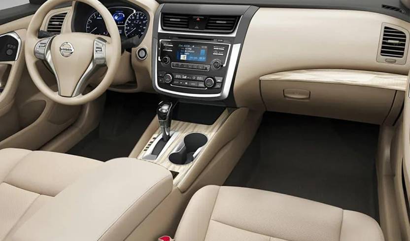 Car image image 4